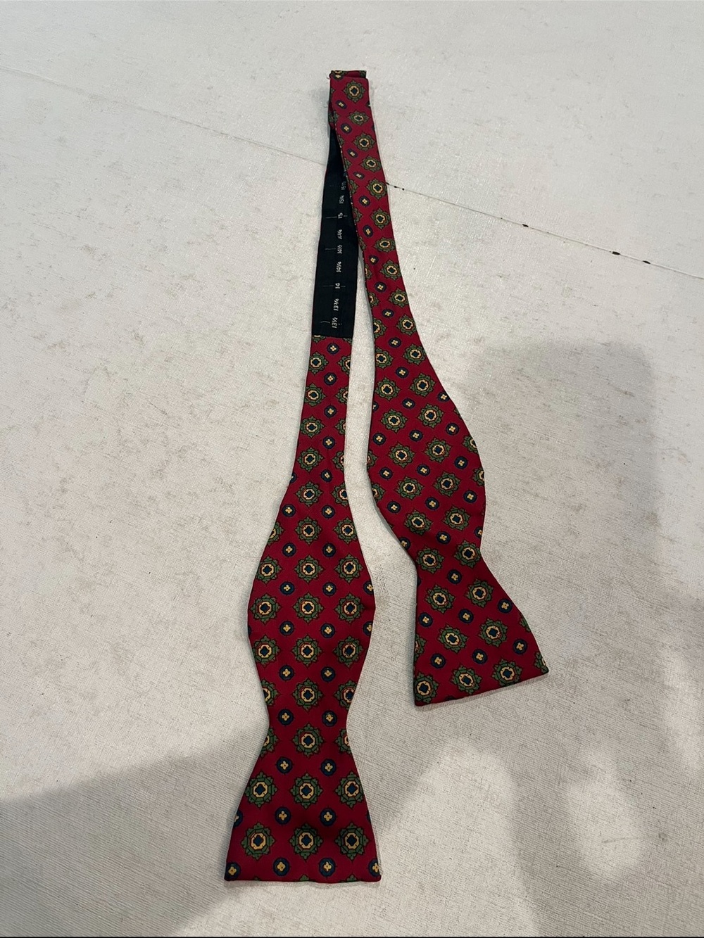Vintage Classic Red Patterned silk Bow Tie. Made in England. Totally academia!